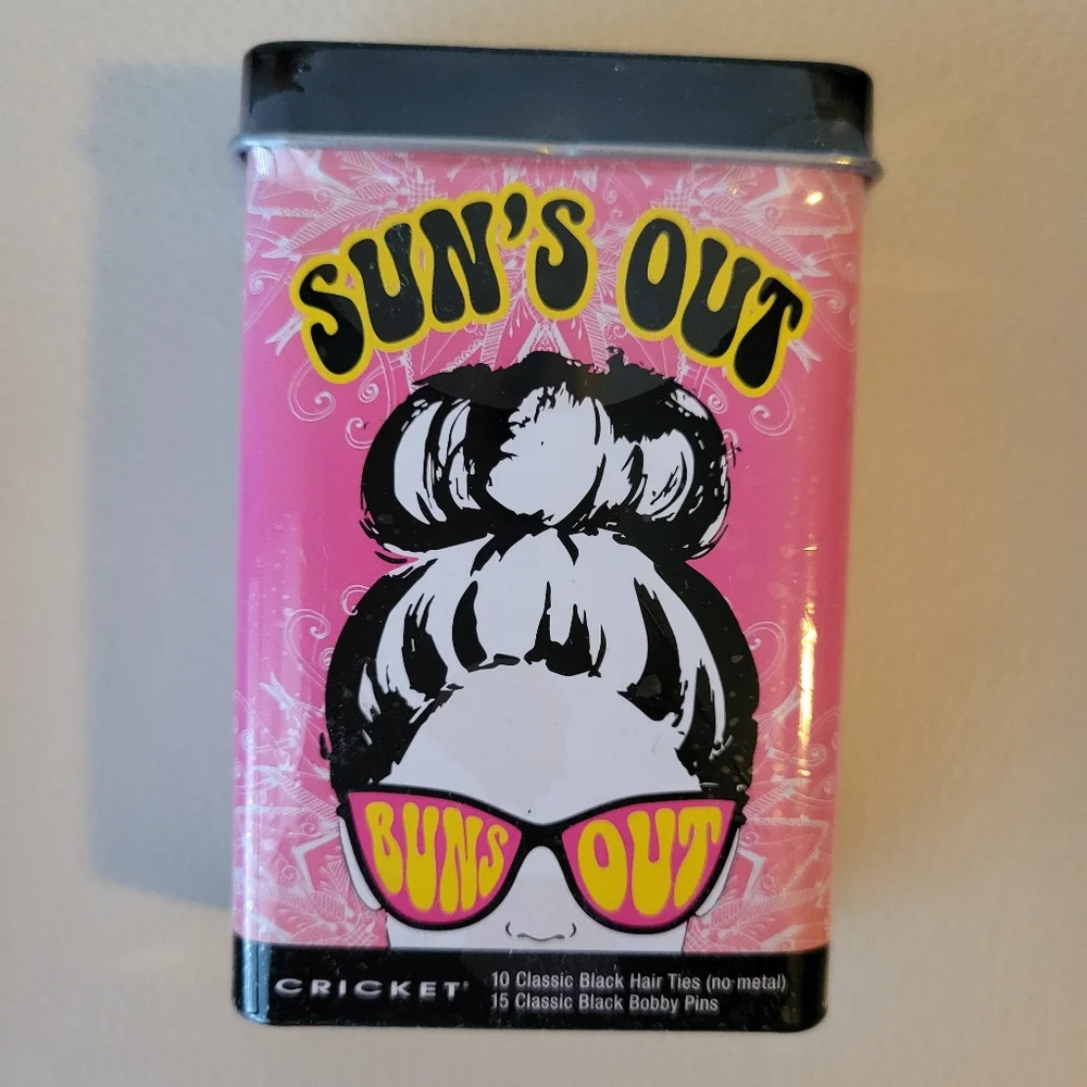 NWT ~ Sun's Out Buns Out Tin w/Hair Ties & Bobby Pins ~ Cute ~ Unisex